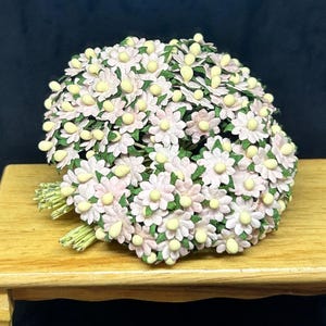 10mm.100 pezzi.Margherita di carta di gelso in miniatura, fiore di carta in miniatura, fiore di carta di gelso, fiore di carta per casa delle bambole, margherita in miniatura, fai da te