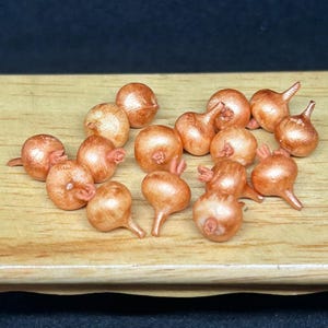 Miniature Onion,Miniature Vegetables,Dollhouse Onion,Dollhouse Vegetables,Fake Onion,Handmade Miniature Onion,Miniature food