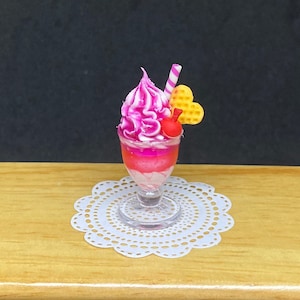 Miniatur Blaubeer Eis, Miniatur süß,Puppenhaus Essen,Miniatur Eis,Eis,Miniatur Obst,Puppenhaus Eis,Erdbeeren