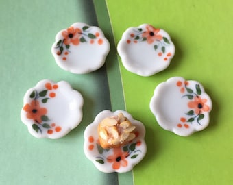5Miniatue plate,mini ceramic plate,miniature food plate,cake plate,small plate,dollhouse plate,dollhouse miniature plate,dollhouses