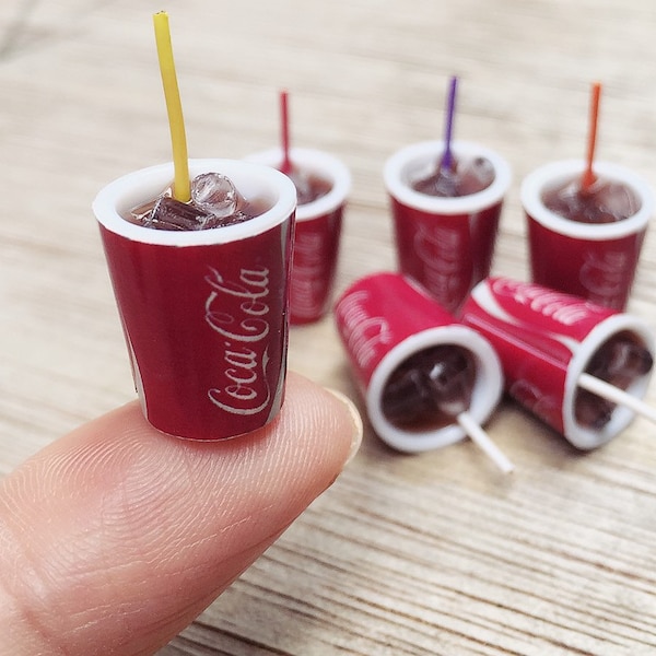 2 or5pcs.Miniature Coke Cup,Miniature Coke,Dolls and Miniature,Miniature Beverage ,Miniature drink,Dolls house Food,Miniature Food,Coke,cup