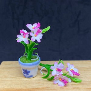 Miniature Flower,Miniature Flower Pot,Miniature Vase,Dollhouse Flower,Miniature Garden,Dollhouse Flower Pot,Dollhouse,Clay Flower