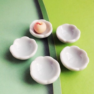 5 Pcs Miniatue plate,mini ceramic plate,miniature food plate,cake plate,small plate,dollhouse plate,dollhouse miniature plate
