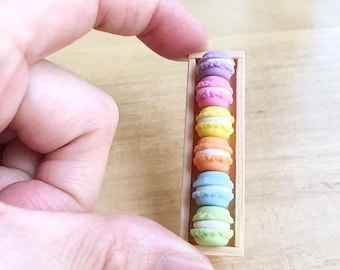 Miniature Macarons on wooden tray,Miniature Macarons,Miniature Food,Miniature sweet,Fake Food,Dollhouse Bakery,Mix Macarons