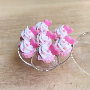 8-tlg. Miniatur Erdbeerkuchen, Miniatur Kuchen , Miniatur Bäckerei, Miniatur Cupcakes, Puppenhaus Kuchen, Miniatur Erdbeere