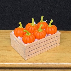 Miniatur Kürbisse im Holztablett,Miniatur Kürbis,Puppenhaus,Miniatur Gemüse,Miniatur Puppen,Miniaturen Zubehör,Kürbis