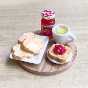 Miniature Bakery Set on the tray,Miniature toast,Miniature Yam,Miniature Bread,Dollhouse bakery set,Miniature Sweet