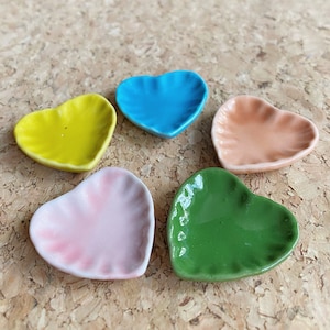 Mix 5 Color Miniatue plate,mini ceramic plate,miniature food plate,cake plate,small plate,dollhouse plate,dollhouse miniarue plate