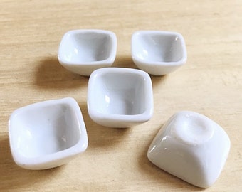 5 Miniature plate,mini ceramic bowl,miniature food plate,cake plate,small plate,dollhouse plate,dollhouse miniarue plate