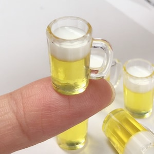 2/5pcs.Miniature Beer Mug,Miniature Beer Glass,Miniature dolls house,Dollhouse beer,Beer Glass ,Beer Mug,Miniature Drink