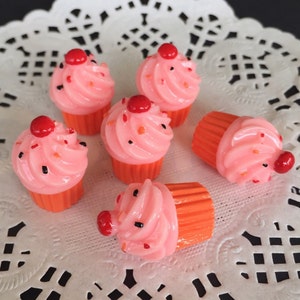 10 Stück.14 x 21 mm.Miniatur Cabochon Cupcakes,Miniatur Cupcakes,Cabochon,Harz,Miniatur süß,Handy Zubehör,Miniatur