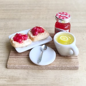 Miniature Bakery Set on the tray,Miniature toast,Miniature Yam,Miniature Bread,Dollhouse bakery set,Miniature Sweet