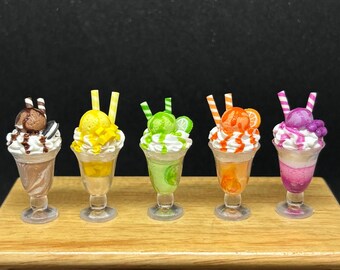 5-tlg. Miniatur Schokoladeneis, Mangoeis, Limetteneis, Orangeneis, Blaubeereis, Puppenhaus Eiscreme