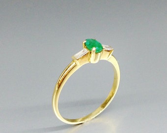 Dainty ring Emerald diamonds and 18k gold unique gift for her natural green Colombian gemstone solitaire engagement ring May birthstone