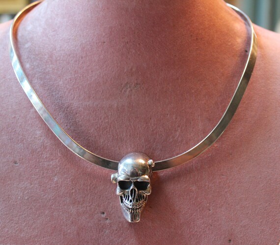 Skull Pendant main image 0