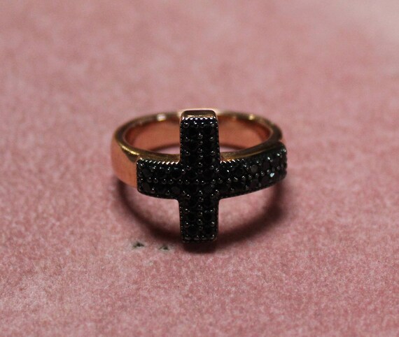 Vintage Cross Ring/Black Spinel and Bronze Cross … - image 4