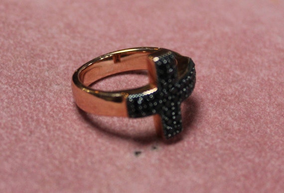 Vintage Cross Ring/Black Spinel and Bronze Cross … - image 5