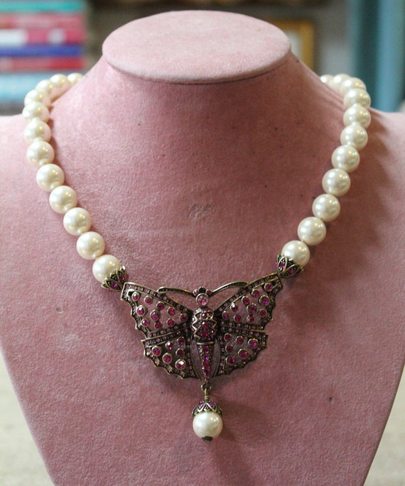 Heidi Daus Pearl and Ruby Butterfly Necklace/Heid… - image 1