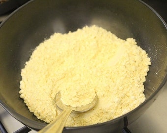 Indian Natural Besan/ Gram Flour Powder Organic Product (We create good healthy home made spices and edible items with air tight packing)