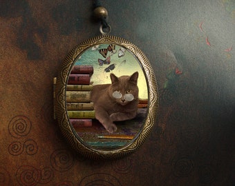 cat Locket/rustic cat locket/oval cat locket/ cat jewelry/cat pendant/cat with books/brown cat/ cat necklace/animal/ cat art/ cat reading