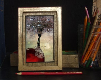 Crying Tree/6x4/chagrin art/art numérique/petit art encadré/arbre encadré/ arbre rouge/ arbre globe oculaire/arbre de médias mixtes/ guerre ukrainienne/art arbre rouge/art