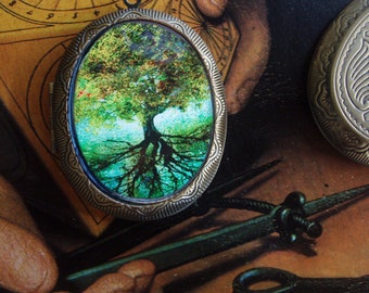 Medaglione dell'albero ovale / gioielli dell'albero verde / ciondolo dell'albero / regalo degli amanti dell'albero / medaglione dell'albero rustico / medaglione / medaglione dell'albero verde smeraldo / albero /