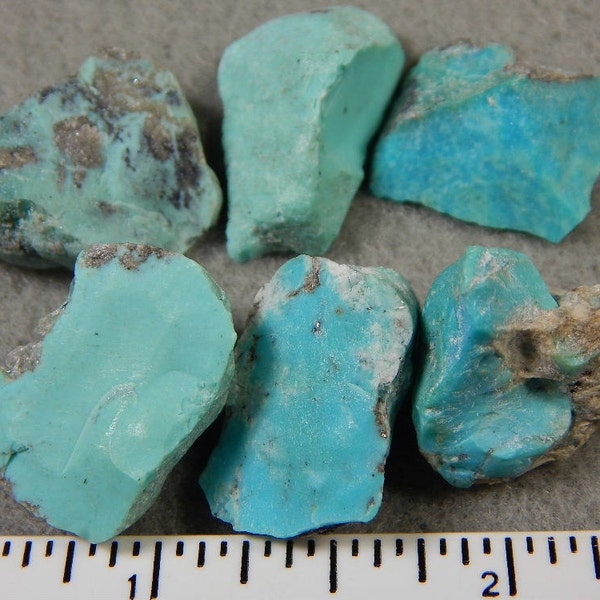 82.5 carats - Nice ALL NATURAL Parcel of Lavender Pit  Bisbee "BLUE"  Medium  Chip Rough - Arizona Turquoise  Mined in the  1960'S