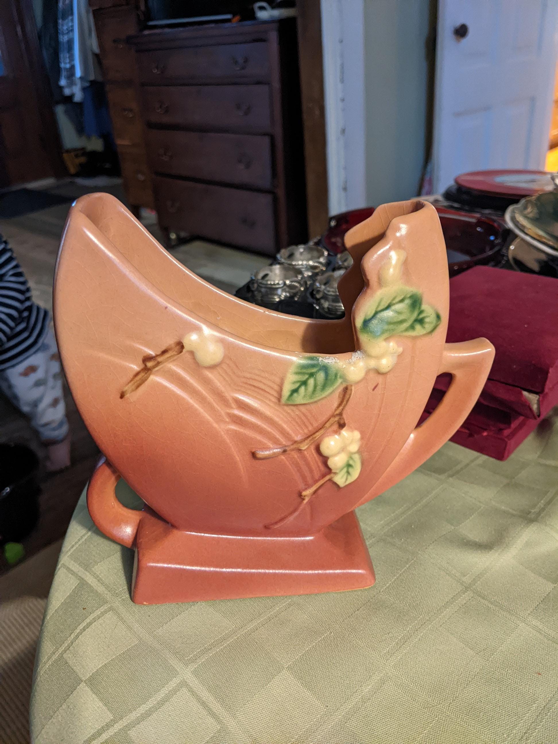 Cir 1947+ Roseville Snowberry Dusty Rose 6