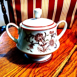 1970's Noritake FIREDANCE 3-3/8" Covered Sugar Bowl. Undamaged. Listing Several Lots of This Pattern. INV#1232
