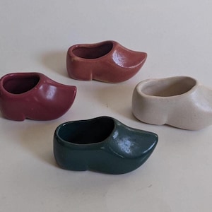 Four Circa 1900-44 Miniature Dutch Shoes. Attributed to UHL Pottery. See Description. All Undamaged. INV#1316E