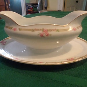 ZS & Co (Scherzer) Bavaria Porcelain Gravy Boat, Attached Plate. Pink Rose Garland and Gold Trim. Beautiful and Undamaged!