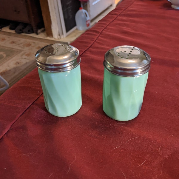 Jadite Reproduction Shakers, Salt/Petter