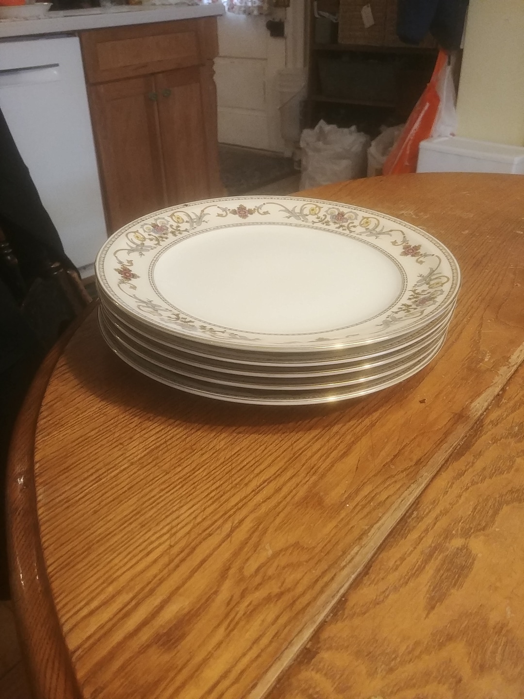 Five 5 Royal Embassy China Wheeling Pattern 10 Dinner Plates. Made From 19451952 in Occupied