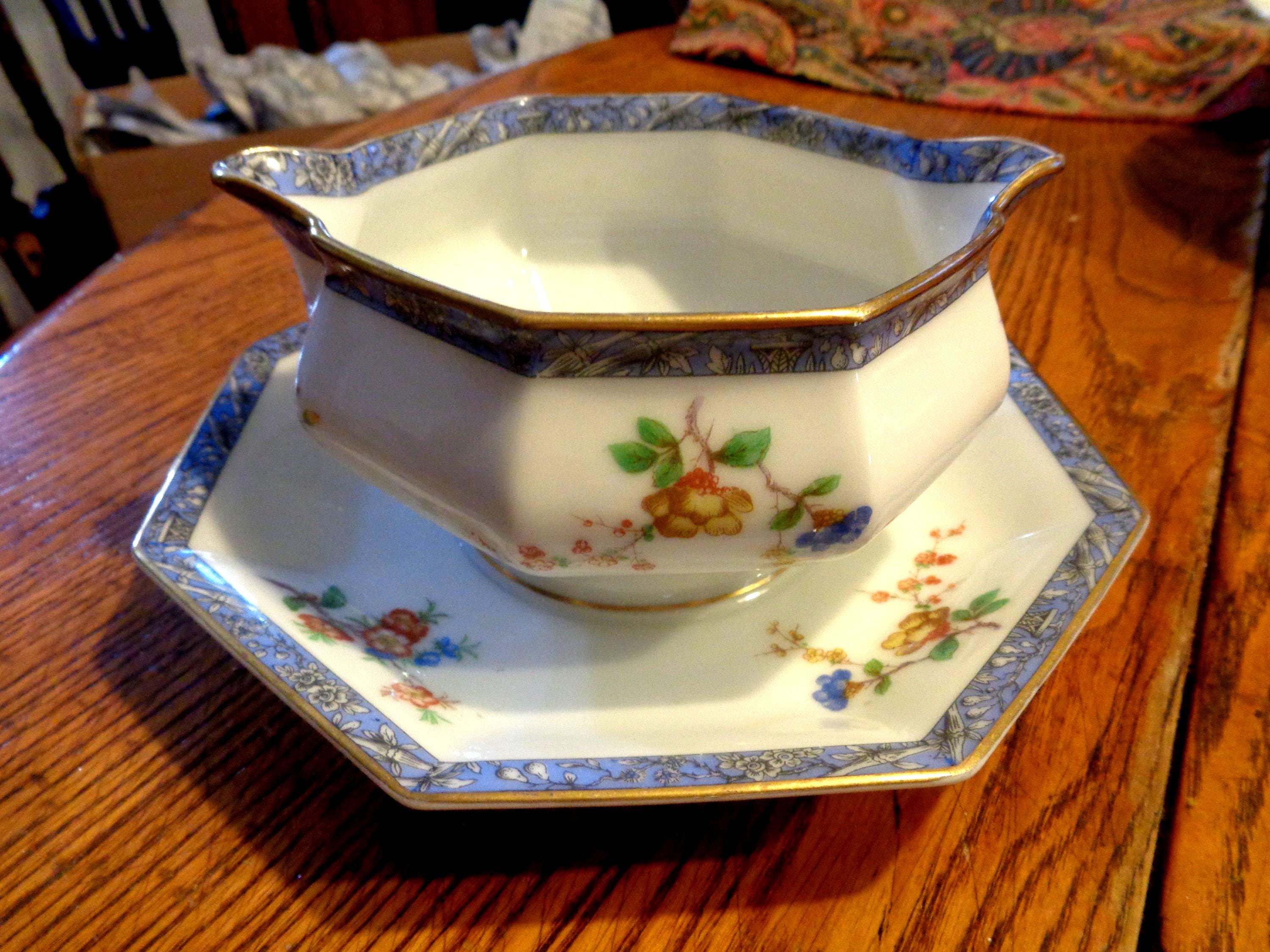 1920-36 Theodore Haviland Limoges Porcelain Gravy Boat, Bird in