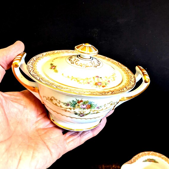 Noritake Morimura N77 Creamer and Covered Sugar Set. Like New