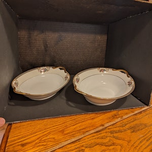 Pair Circa 1921+ Noritake Morimura &quot;GRASMERE&quot; Oval Serving Bowls. 10-1/2&quot; & 9-1/4&quot; Both Undamaged and Strong Gold. See Description. INV#1672