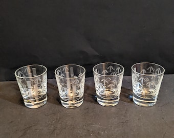 Cuatro vasos de chupito de cristal transparente MCM Noritake BAMBOO de 6,35 cm (2-1/2"). En perfecto estado. N.º de inventario: 0428C