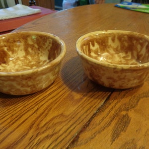 Circa 1940 Pair, Brown/Tan Spongeware 5-1/8&quot; Cereal Bowls. Listing Three Sets of 2. Combine & Save Shipping. No Damage Some Crazing INV#0070