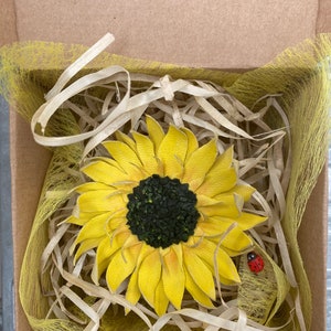 Leder Sonnenblume, Lederbrosche, Lederblumen, Geschenk zum 3. Jahrestag, handgemachte Sonnenblume, Hochzeitsgeschenk zum dritten Jahrestag, Haarnadel