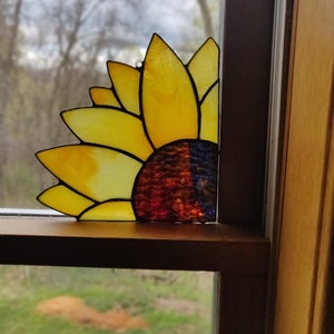 9" Stained Glass Corner Sunflower