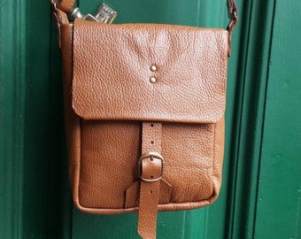 Leather messenger bag - men's bag - purse - satchel bag - Italian cappuccino leather entirely handmade.