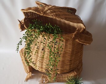 baskets animal items