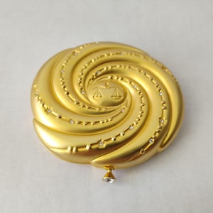 Estee Lauder Libra Compact Gold Crystal Stars and Scales Compact, Engrave Estee Lauder Compact for Mother, Gift for Mom