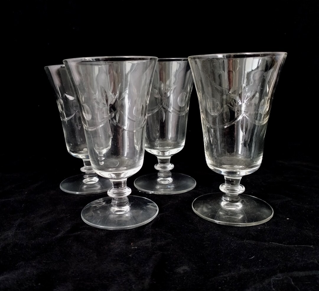 4 Stemmed Etched Fleur De Lis Crystal Cocktail Glasses Etsy