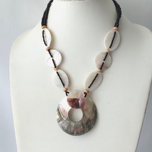 Large Abalone Mother of Pearl Necklace Black Glass Bead Chain, Mother of Pearl Statement Necklace, Summer Necklaces, Vintage by Tiffinie