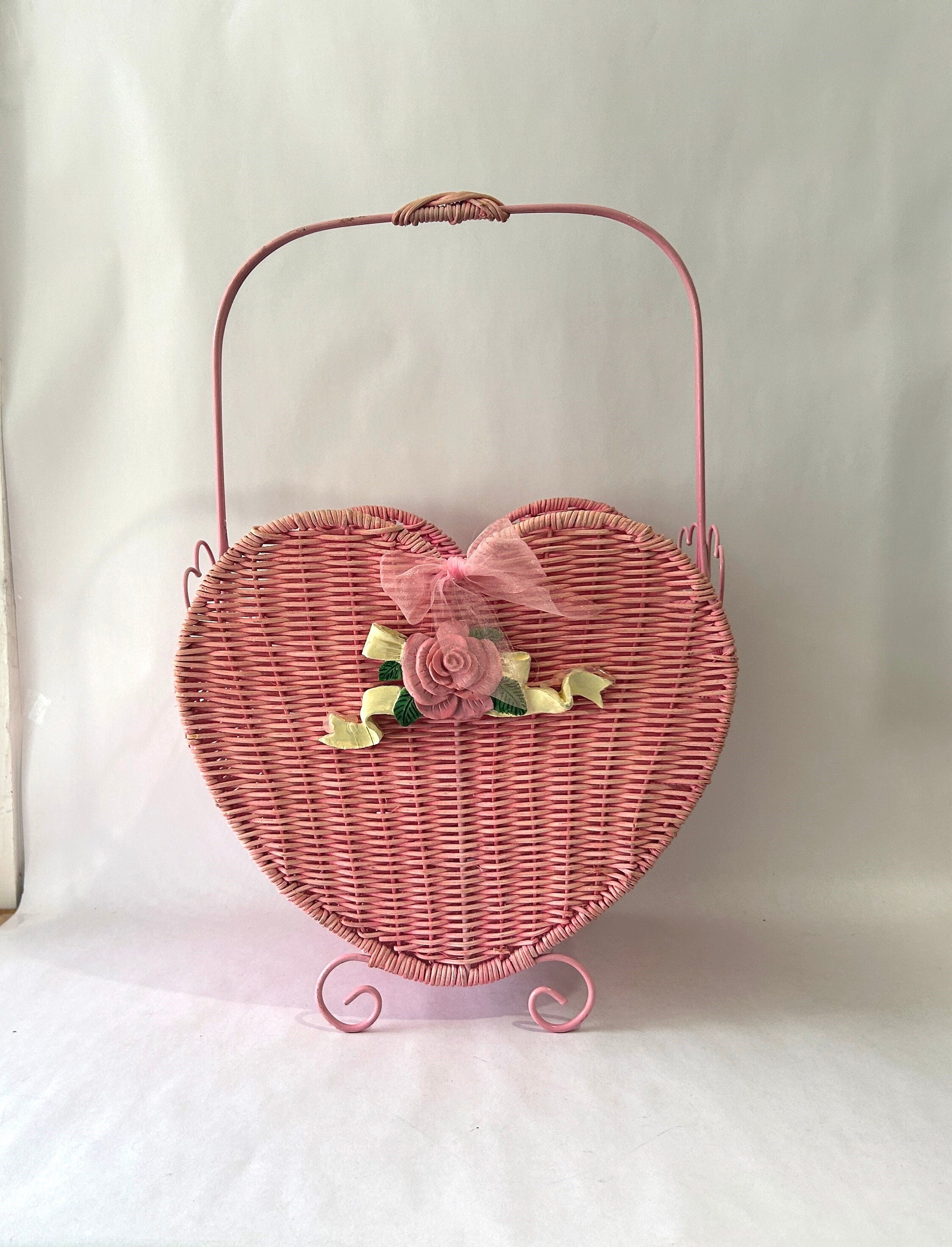 wicker heart shaped bag