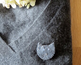 Broche chat gris anthracite