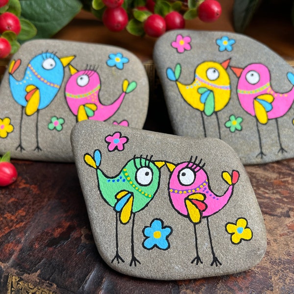 Romantic painted stone, Anniversary gift,  Lovely birds, Hand painted stone with birds, Romantic bird pebble, Pebble art, Unique gift