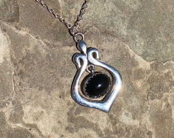 Onyx Necklace / Jim Rogers / Vintage onyz pendant / Onyz pendant / black stone necklace / Ornate Onyx Necklace