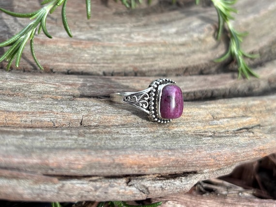 Ruby in Zoisite Ring Size 7 1/2 - image 2